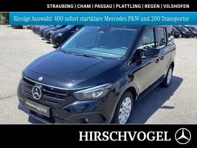 Gebraucht Mercedes EQT200 Style 89 kW (122 PS) 2024 Schwarz Van / Kleinbus