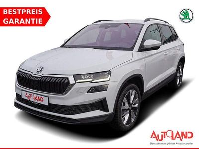 Weiß Gebraucht 2022 Skoda Karoq Style SUV | 28.490 € (Etwas zu teuer)