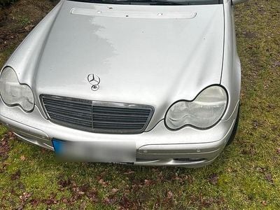 Gebraucht Mercedes C180 Classic 143 PS (105 kW) 2004 Silber Kombi