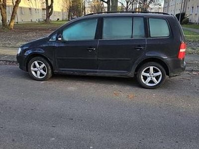 Schwarz Gebraucht 2003 VW Touran Van / Kleinbus | 1.450 € (Guter Preis)