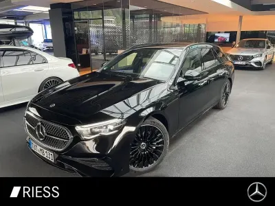 Gebraucht Mercedes E300 313 PS (230 kW) 2026 Obsidianschwarz metallic Kombi