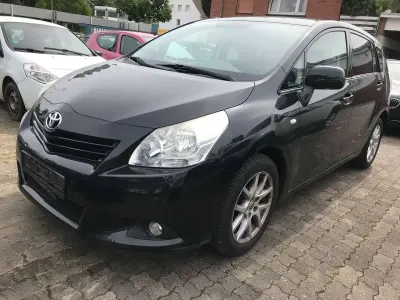 Gebraucht Toyota Verso Multidrive S 147 PS (108 kW) 2012 Schwarz Van / Kleinbus
