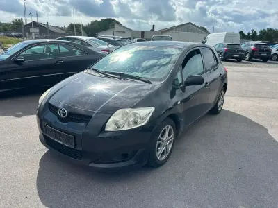 Gebraucht Toyota Auris Life 147 PS (108 kW) 2009 Schwarz Kleinwagen