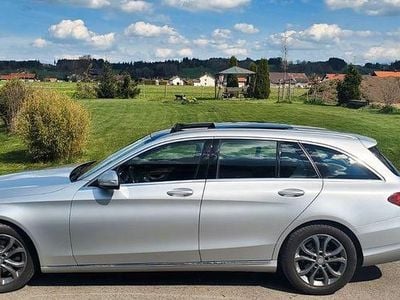 Second-hand Mercedes 220 170 CP (125 kW) 2015 Argintiu Berlinǎ