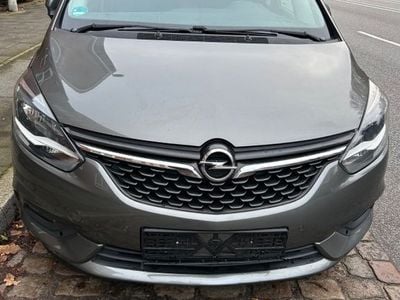 Opel Zafira Tourer
