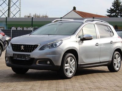 gebraucht Peugeot 2008 1.2 Style Sitzhzg Pano Tempomat 8-Fach