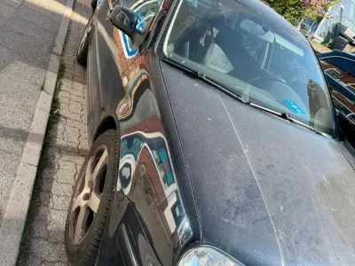 Gebraucht VW Golf IV 100 PS (73 kW) 2003 Schwarz Kleinwagen