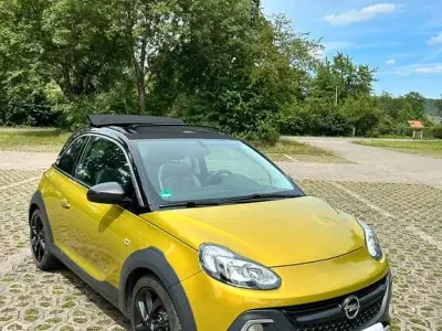 Gebraucht Opel Adam Rocks Rocks 116 PS (85 kW) 2017 Gelb Kleinwagen
