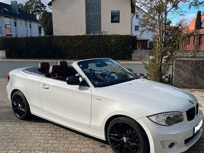 Gebraucht BMW 118 Cabriolet Sport Line 143 PS (105 kW) 2011 Weiß Cabrio