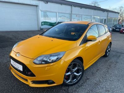 gebraucht Ford Focus 2,0 ST Leder-Sport-Paket*Recaro*Navi*SHZ*