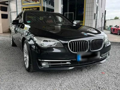 Gebraucht BMW 750 450 PS (330 kW) 2013 Schwarz Limousine