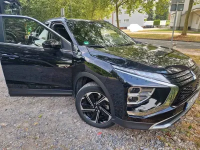Gebraucht Mitsubishi Eclipse Cross Plus 188 PS (138 kW) 2022 Schwarz SUV