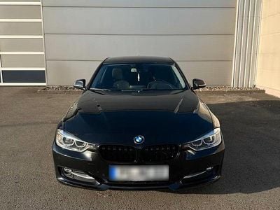 Gebraucht BMW 316 Sport Line 136 PS (100 kW) 2014 Schwarz Limousine