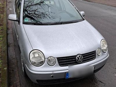 Gebraucht VW Polo 65 PS (47 kW) 2003 Silber Limousine