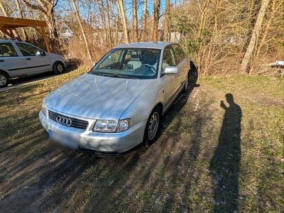 Gebraucht Audi A3 100 PS (73 kW) 1999 Silber Kleinwagen