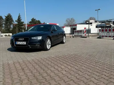 Gebraucht Audi A5 170 PS (125 kW) 2012 Blau Coupé