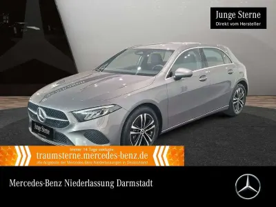 Gebraucht Mercedes A200 Advanced 150 PS (110 kW) 2025 Grau Limousine