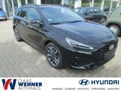 Gebraucht Hyundai i30 Advantage 101 PS (74 kW) 2025 Abyss black / mic Kombi