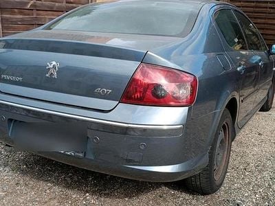 Peugeot 407