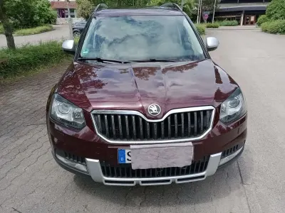Gebraucht Skoda Yeti Outdoor Elegance 160 PS (117 kW) 2014 Rot SUV