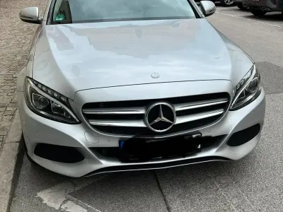 Gebraucht Mercedes C180 156 PS (114 kW) 2016 Silber Limousine