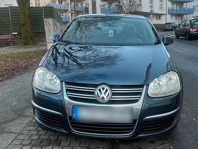 Andere farben Gebraucht 2006 VW Jetta Limousine | 1.950 €