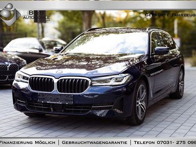 Blau Gebraucht 2023 BMW 530 Performance Kombi | 41.990 € (Fairer Preis)