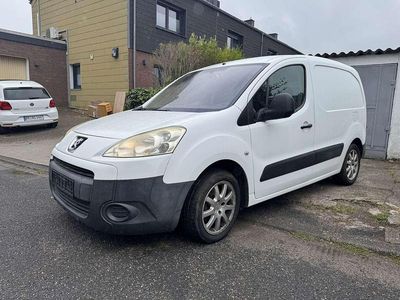 Gebraucht Peugeot Partner 75 PS (55 kW) 2008 Weiß Van / Kleinbus