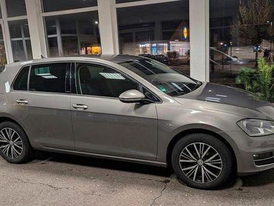 Gebraucht VW Golf VII Comfortline 110 PS (80 kW) 2017 Grau Limousine