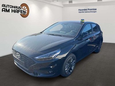 Neu Hyundai i30 Advantage 101 PS (74 kW) 2025 Abyss black / mic Coupé