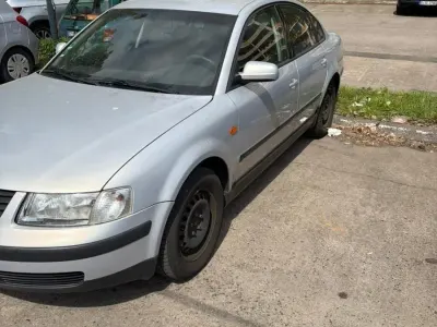 Gebraucht VW Passat 1997 Silber Limousine