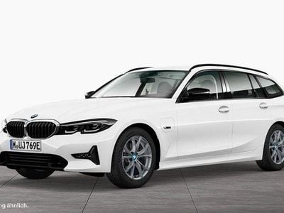 Second-hand BMW 330e Sport Line 292 CP (214 kW) 2021 Alb Break