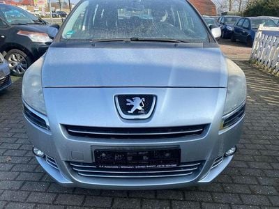 Gebraucht Peugeot 5008 Tendance 120 PS (88 kW) 2011 Silber Van / Kleinbus