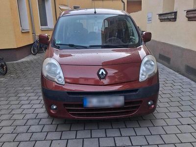 Second-hand Renault Kangoo 87 CP (63 kW) 2010 Roșu Monovolum