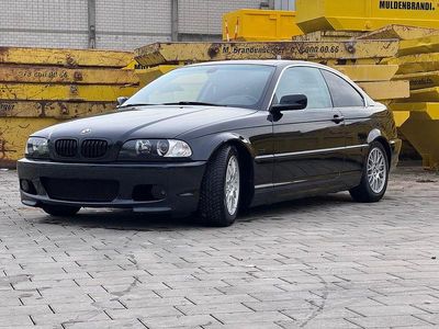 Schwarz Gebraucht 2001 BMW 320 Performance Coupé | 14.990 €