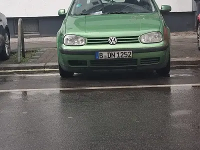 Gebraucht VW Golf IV 130 PS (95 kW) 1997 Grün Kleinwagen