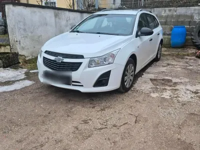 Używany Chevrolet Cruze 123 KM (90 kW) 2013 Biały Kombi