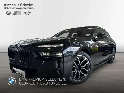 Gebraucht BMW i7 M Sport 400 kW (544 PS) 2023 Saphirschwarz Limousine