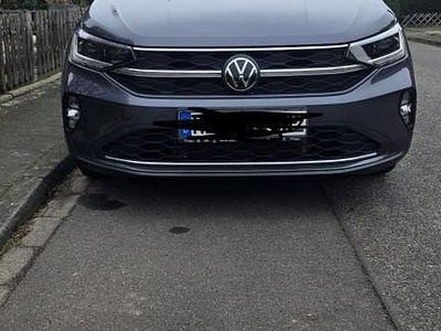 Gebraucht VW Taigo Move 150 PS (110 kW) 2024 Grau SUV