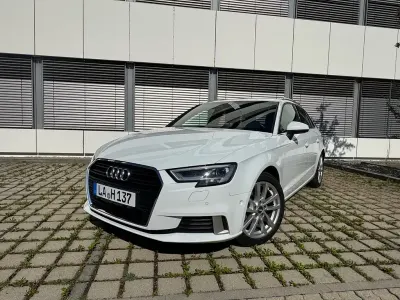 Gebraucht Audi A3 Sport 150 PS (110 kW) 2016 Weiß Limousine