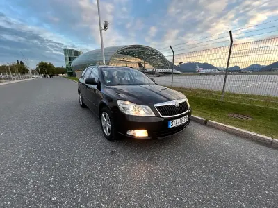 Używany Skoda Octavia 105 KM (77 kW) 2013 Czarny Kombi