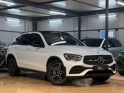 Weiß Gebraucht 2019 Mercedes GLC300 AMG line SUV | 34.890 € (Etwas zu teuer)