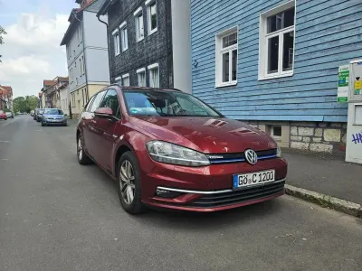 Używany VW Golf VIII Comfortline 131 KM (96 kW) 2020 Czerwony Kombi