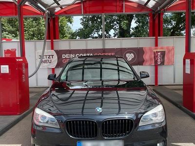 BMW 740