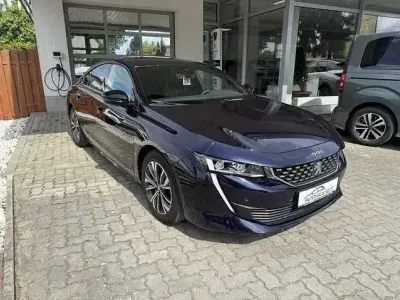 Gebraucht Peugeot 508 GT-line 181 PS (133 kW) 2019 Farbe encreblau oder dark blu Limousine