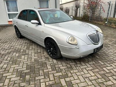 Silber Gebraucht 2003 Lancia Thesis Limousine | 1.700 €