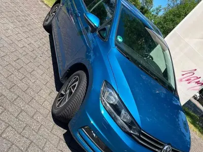 Gebraucht VW Touran Comfortline 116 PS (85 kW) 2018 Van / Kleinbus