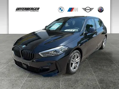 Gebraucht BMW 118 Performance 136 PS (100 kW) 2023 Saphirschwarz Kleinwagen