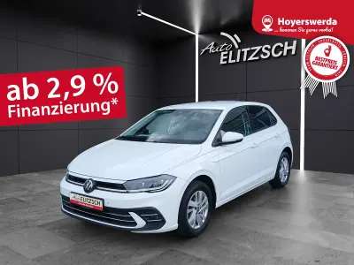 Używany VW Polo Style 95 KM (69 kW) 2022 Biały Sedan/Limuzyna