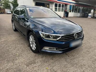 Gebraucht VW Passat R-line 150 PS (110 kW) 2017 Blau Kombi